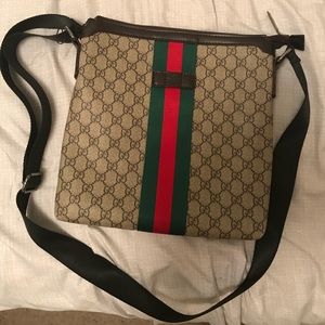 Gucci Messenger bag.